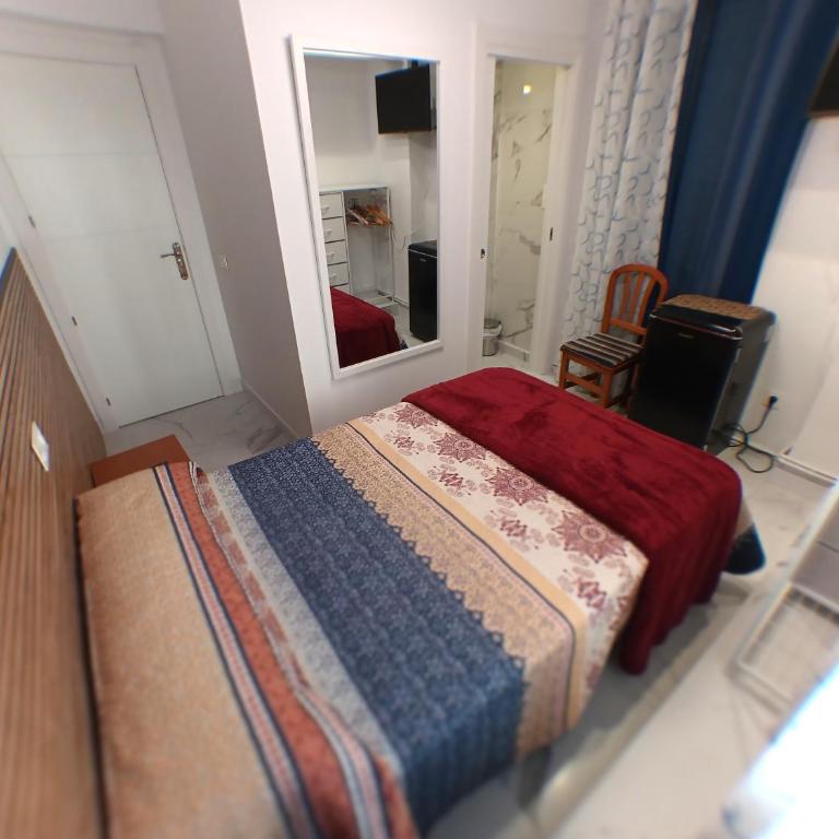 Pensión Múgica - Habitación Doble con baño privado - 7