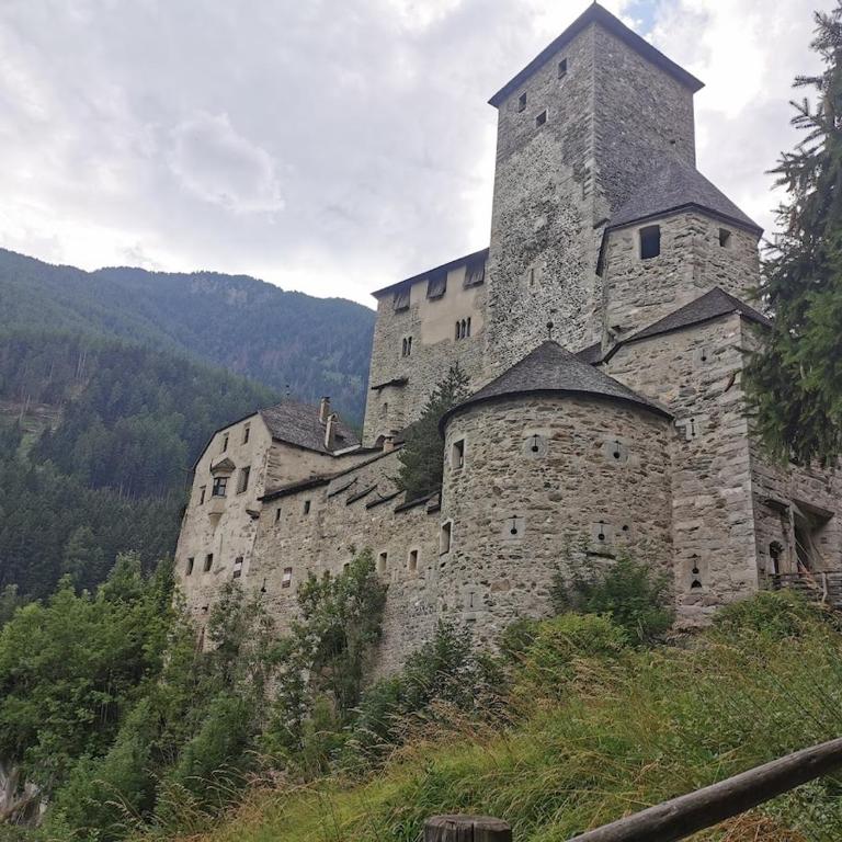 Apartments Steger - Two-Bedroom Apartment with Mountain View - 16