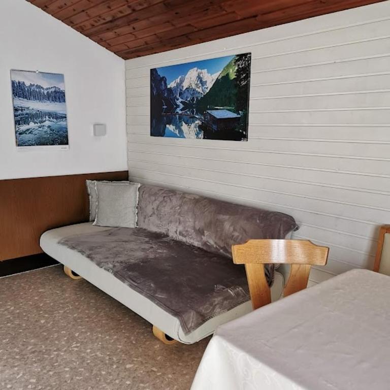 Apartments Steger - Two-Bedroom Apartment with Mountain View - 7