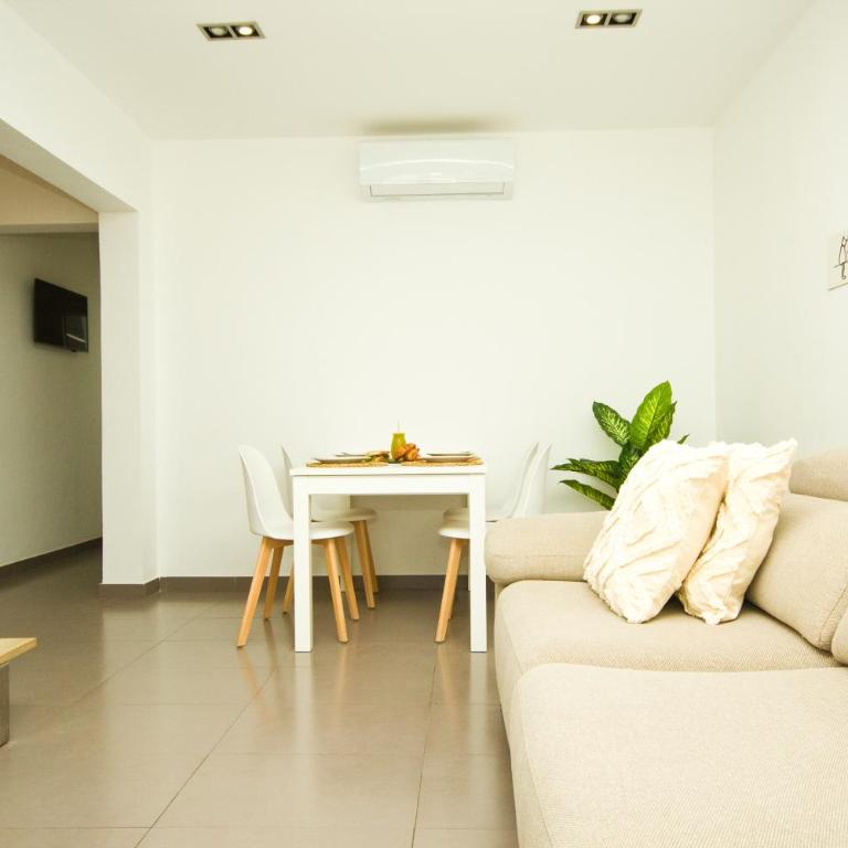 Casa Victoria - By AZ Rentals - Three-Bedroom Villa - 41