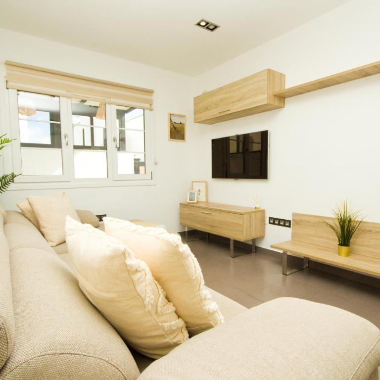 Casa Victoria - By AZ Rentals - Three-Bedroom Villa - 13