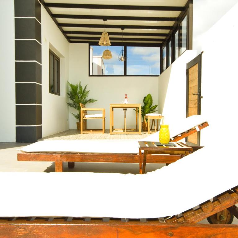 Casa Victoria - By AZ Rentals - Three-Bedroom Villa - 2