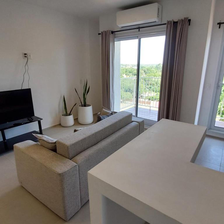 Departamento Amoblado de 2 dormitorios Zona Aeropuerto - Family Two-Bedroom Apartment with View - 4