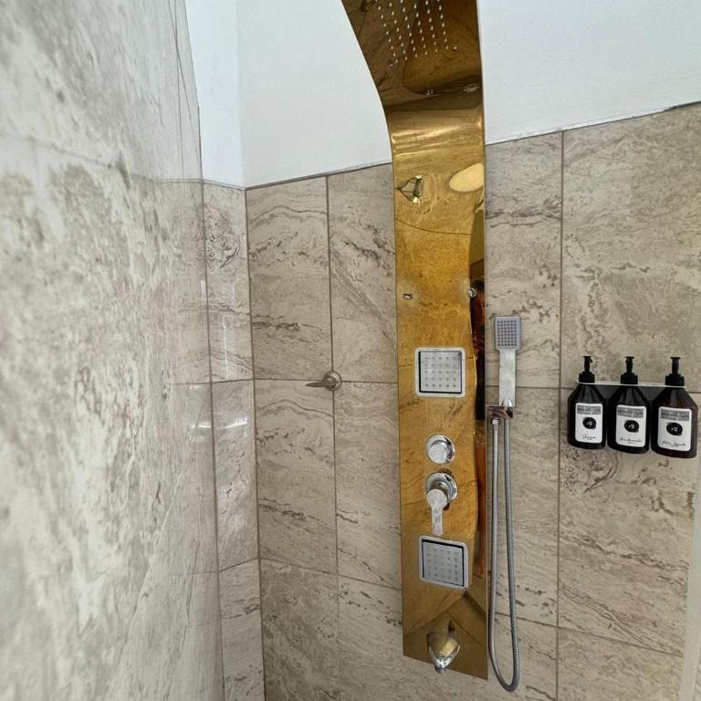 Apart y Suite Portal del Luz - Suite Deluxe con bañera de hidromasaje - 11