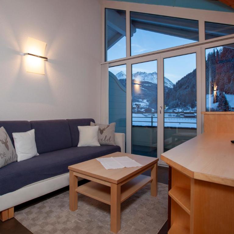 Alpina Appartements - Apartment mit Balkon - 4