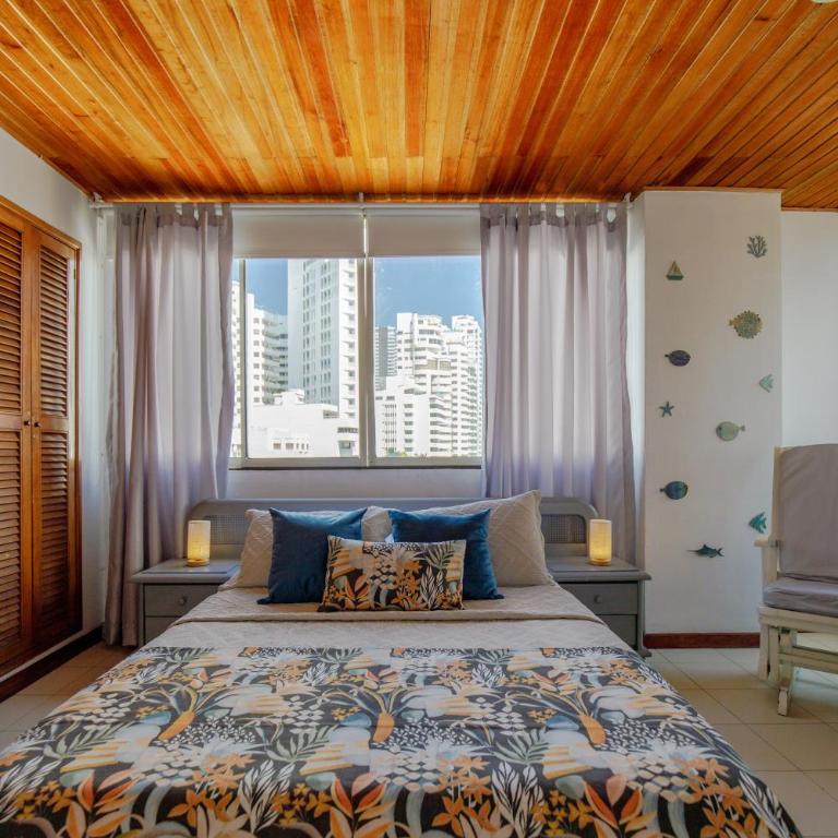 Habitación doble baño privado cerca al mar y bahia - Habitación Doble Deluxe (2 adultos + 1 niño) - 8