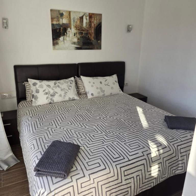 Las marinas - One-Bedroom Apartment - 7