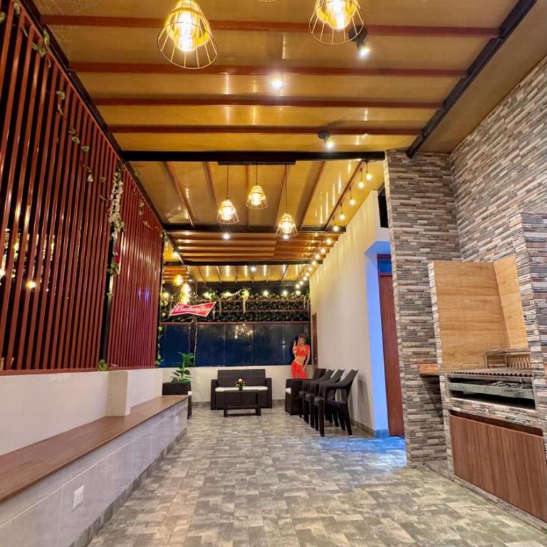 moderno departamento en estreno con cochera - Three-Bedroom Premium Apartment - 2