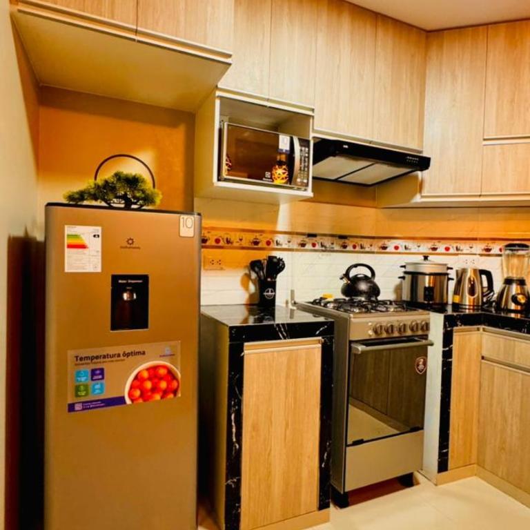 moderno departamento en estreno con cochera - Three-Bedroom Premium Apartment - 13