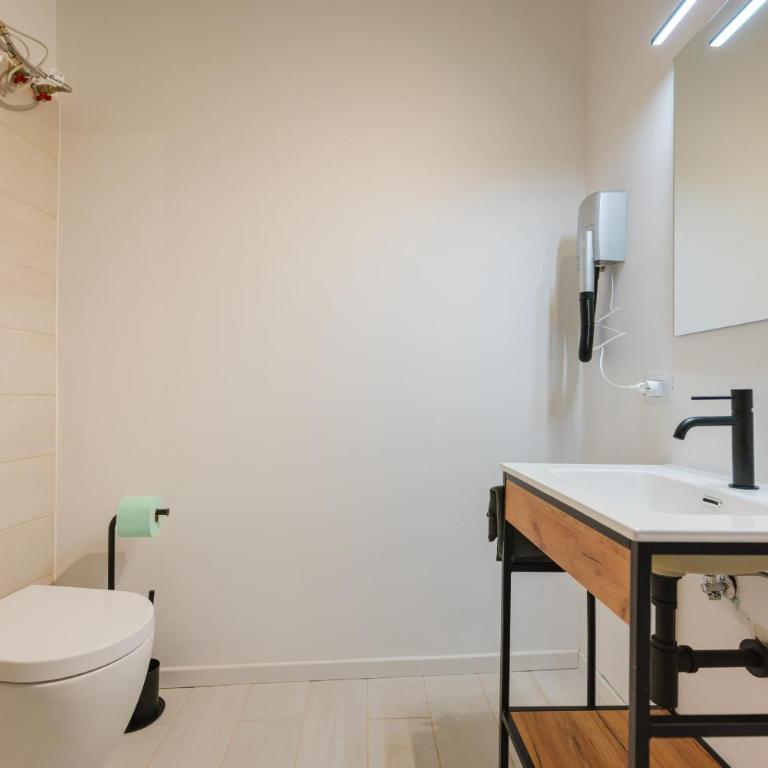 Raffinata Stanza 5 con bagno privato zona Stazione - Camera Matrimoniale Deluxe - 15