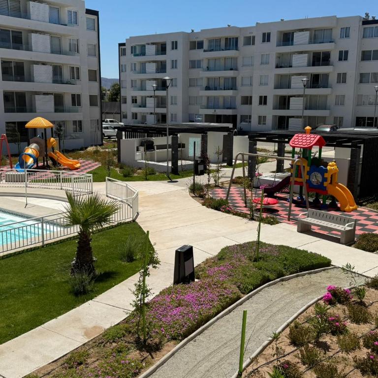 Jardines del Pacífico IV - Three-Bedroom Apartment - 9