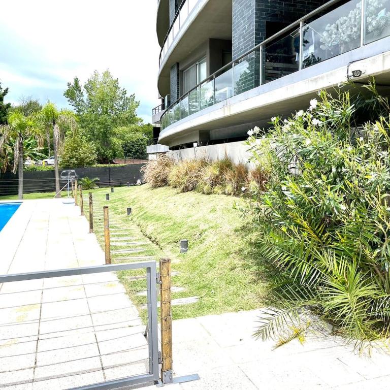 Depto Alassio 2 ambiente con parilla - Apartamento de 1 dormitorio - 20