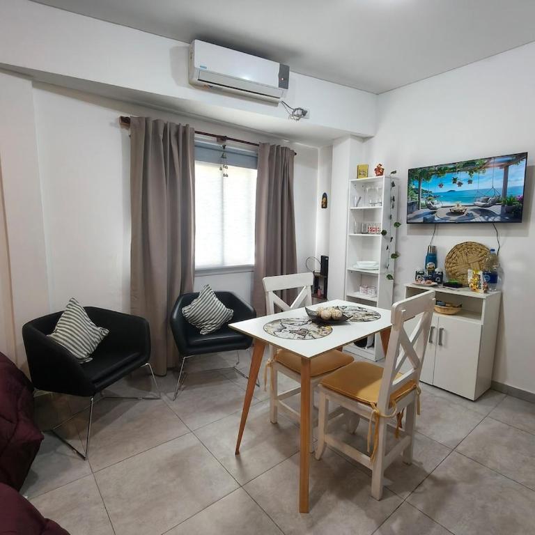 Depto monte grande, pleno centro - Apartamento de 1 dormitorio - 4