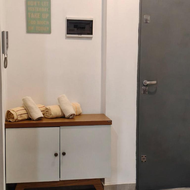 Depto monte grande, pleno centro - Apartamento de 1 dormitorio - 10