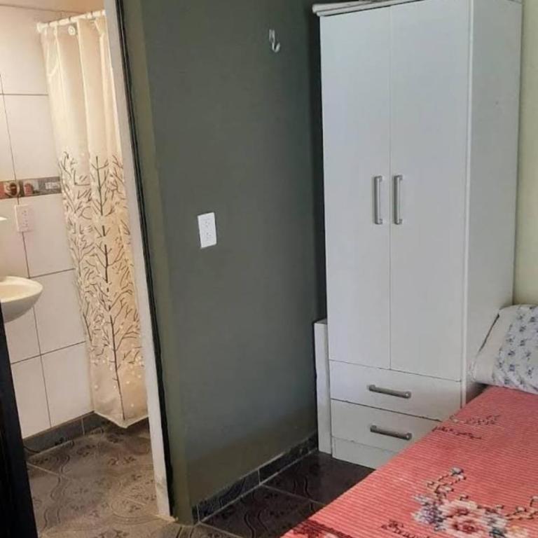 Doña adela - One-Bedroom Apartment - 5