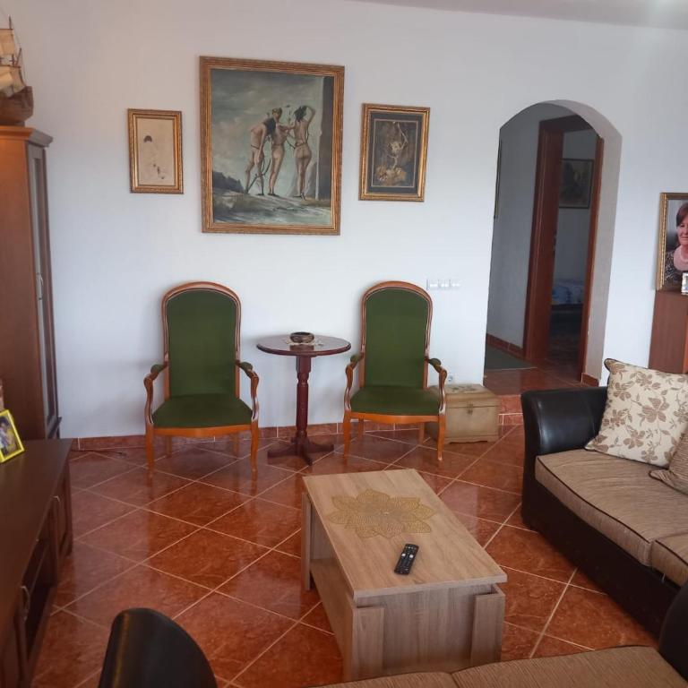 Tramontana - Two-Bedroom Superior Apartment - 27