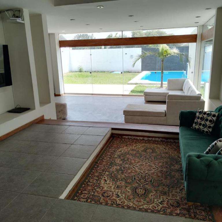 Casa con piscina - Casa de 4 dormitorios - 3