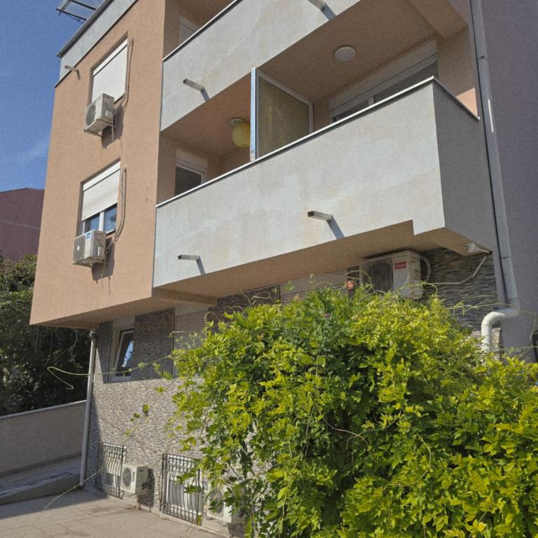 Sun lux - Two-Bedroom Apartment - 3