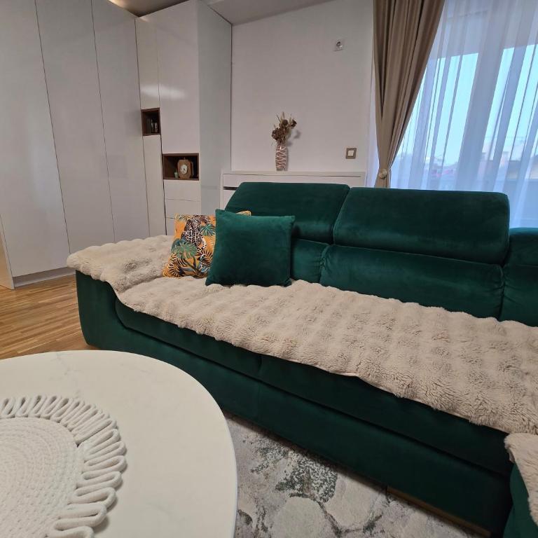 Sun lux - Two-Bedroom Apartment - 2