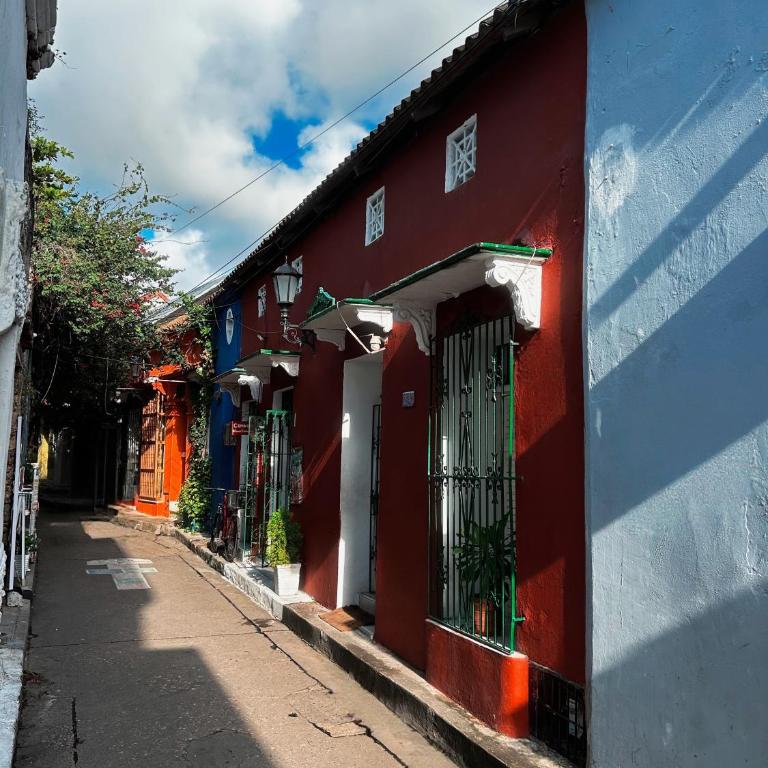 Beautiful 2 bedroom with jacuzzi Guest friendly - Casa de 2 dormitorios - 9