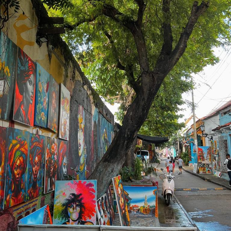 Beautiful 2 bedroom with jacuzzi Guest friendly - Casa de 2 dormitorios - 8