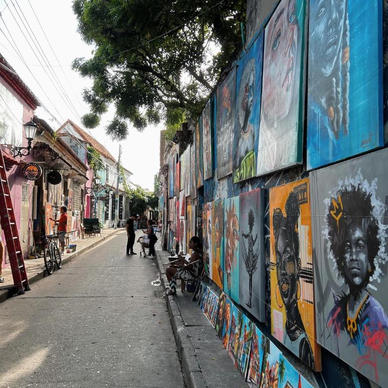 Beautiful 2 bedroom with jacuzzi Guest friendly - Casa de 2 dormitorios - 12