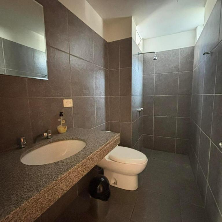 Casa con piscina - Casa de 4 dormitorios - 9