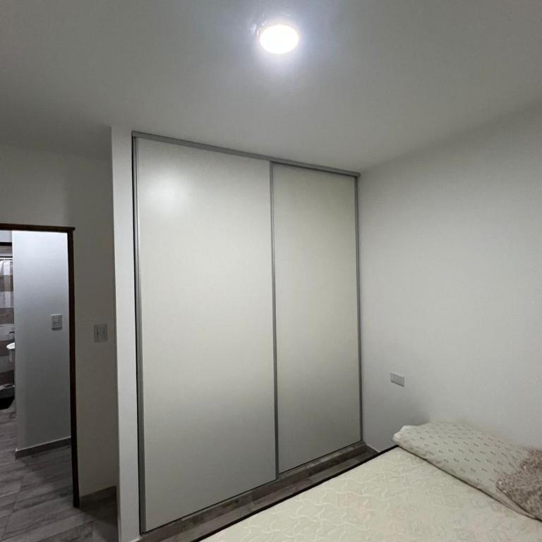 Roma departamento 3 ambientes cochera y parrilla - Apartamento de 2 dormitorios - 3