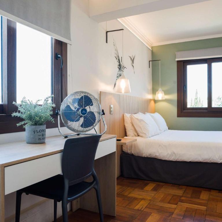 Providencia Stay Art History Central - Studio - 12