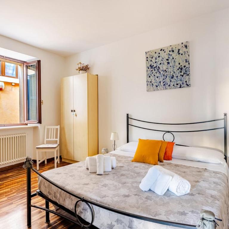 Bilocale fronte Teatro Romano, 8' Arena, 4' Casa di Giulietta - Appartamento con 1 Camera da Letto - 10