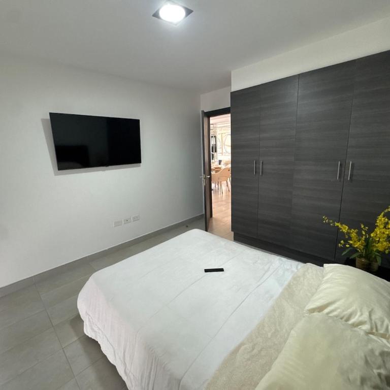 Departamento elegante y cómodo My konos, Manta - Three-Bedroom Apartment - 14