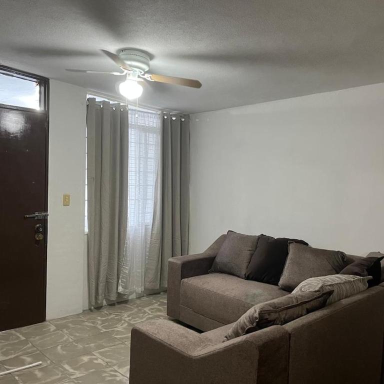Cozy and family-friendly house CARE and UANL - Two-Bedroom Apartment - 1