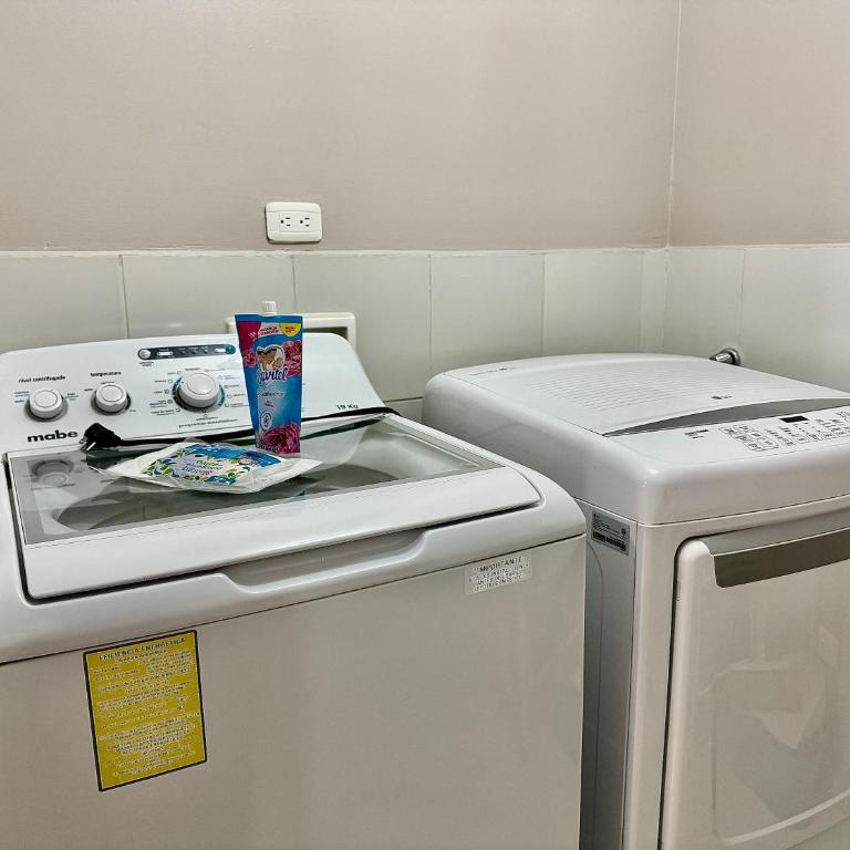 Luminoso departamento con Parking & WiFi - Two-Bedroom Apartment - 20