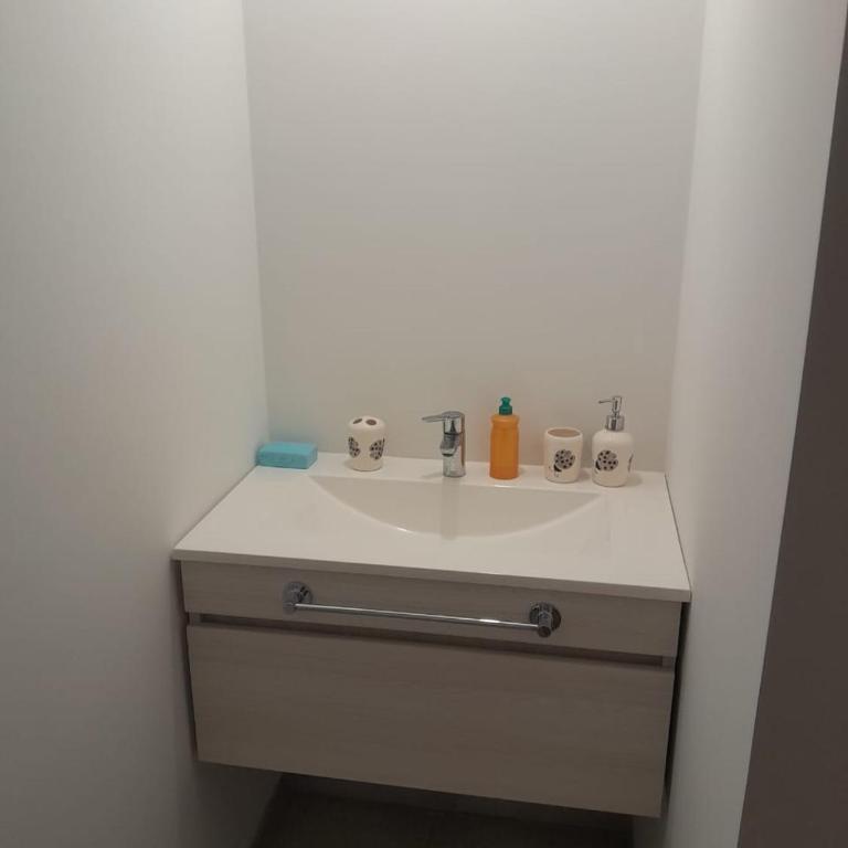 Vive Salta Departamento Chic Cerca de Todo - Two-Bedroom Apartment - 1