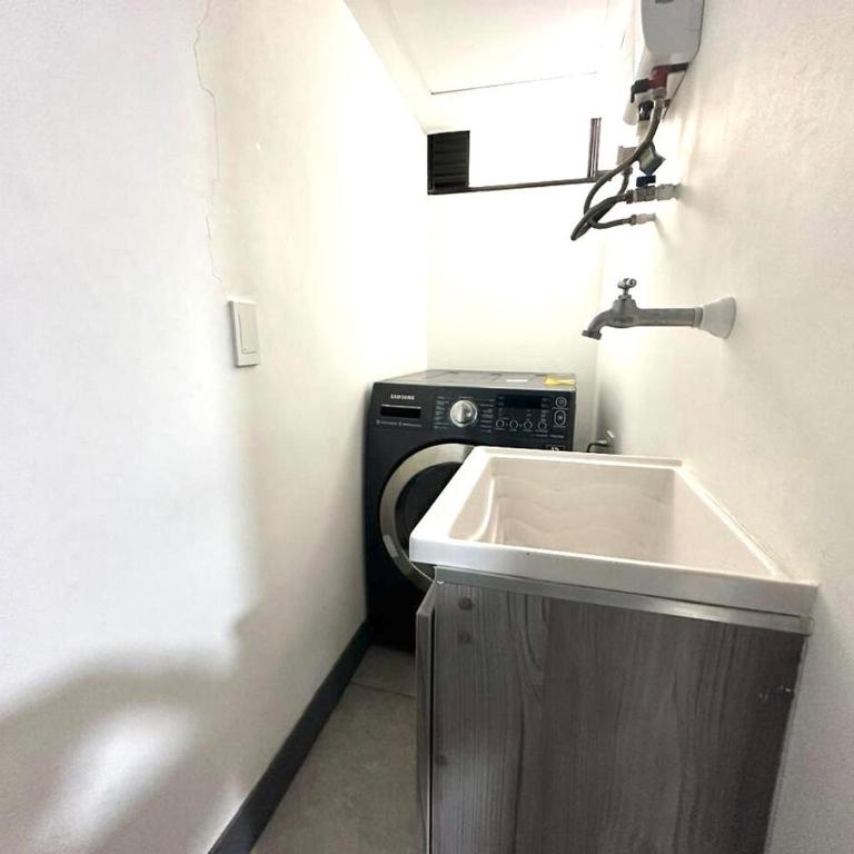 Cozy Studio 703 Heart of Laureles - One-Bedroom Apartment - 7
