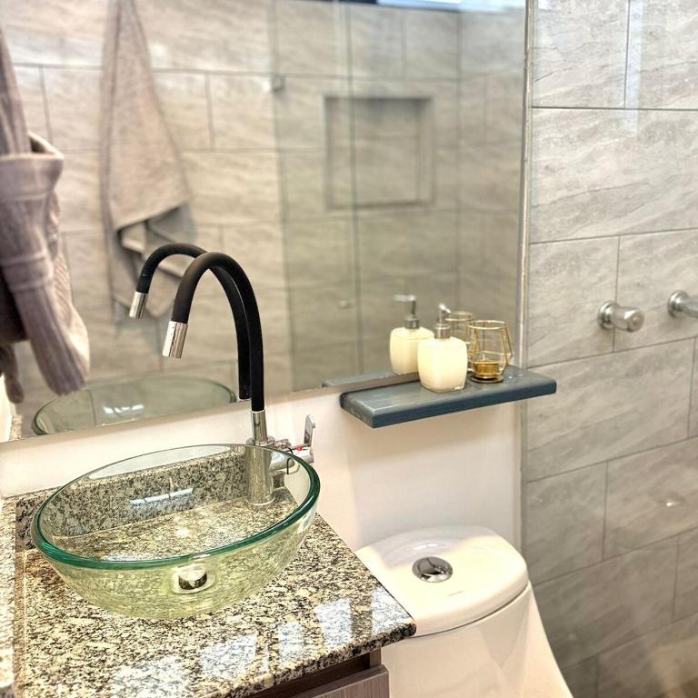 Cozy Studio 703 Heart of Laureles - One-Bedroom Apartment - 12