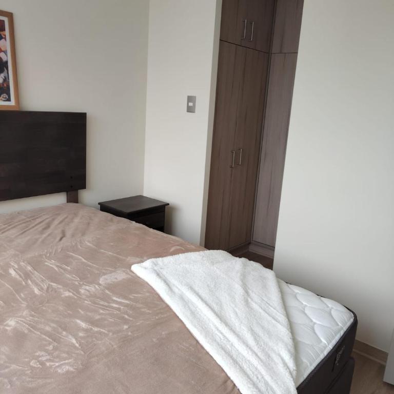 Arrendamiento a pasos del Faro - Two-Bedroom Apartment - 2
