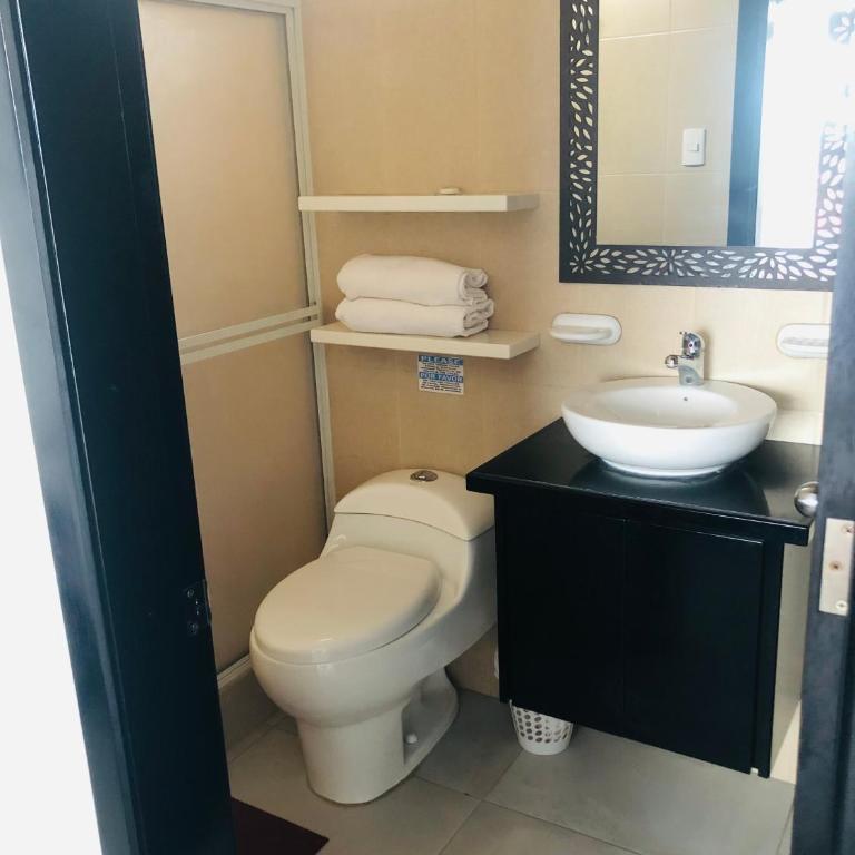 Piqueros patas azules - Double Room with Private Bathroom - 21