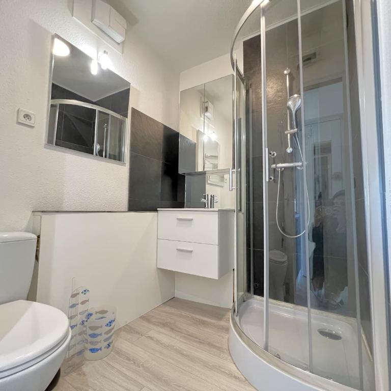 Studio en bord de mer avec accès direct à la plage et parking sécurisé - FR-1-474-288 - Apartment - 7