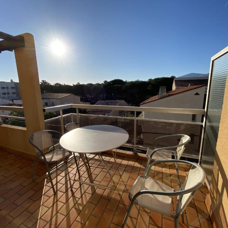 Appartement mezzanine 4 pers. proche plage - FR-1-837-53 - Apartment - 1