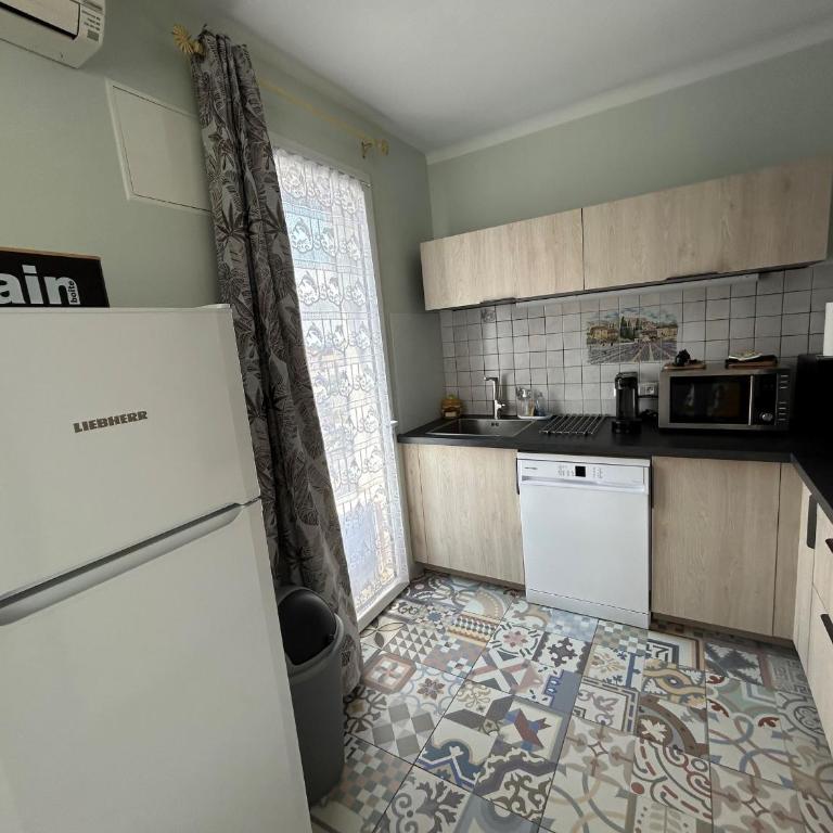 Bel appartement neuf proche plage et commerces, climatisation incluse - FR-1-837-57 - Appartement - 2