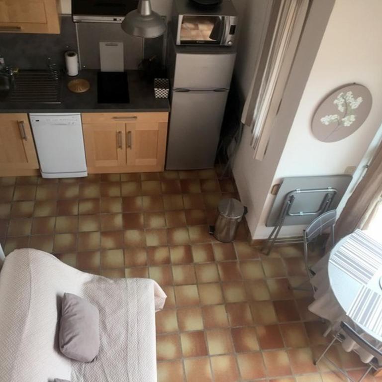 Appartement mezzanine 4 pers. proche plage - FR-1-837-53 - Apartment - 11