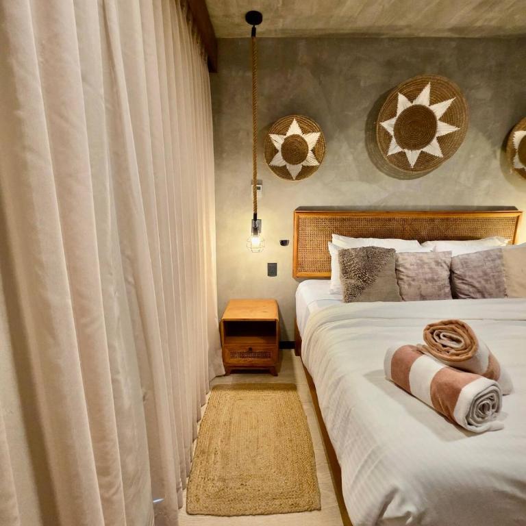 Penthouse with private Pool, Balcony & padel - Estudio Deluxe con cama grande - 31