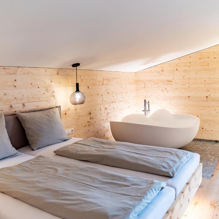 Berghotel Wald&Wiesn - Doppelzimmer mit Balkon - 1