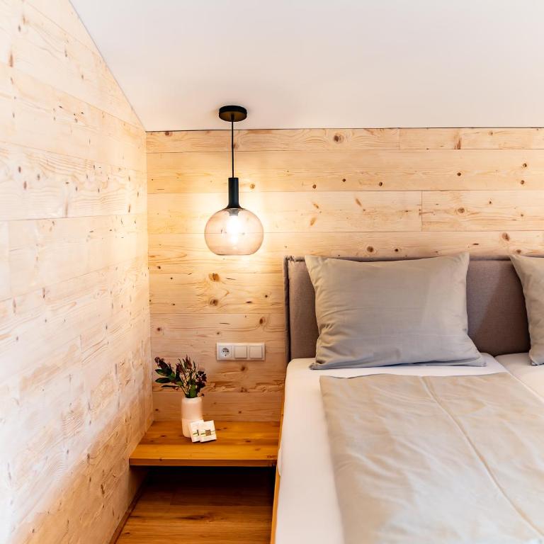 Berghotel Wald&Wiesn - Doppelzimmer mit Balkon - 14
