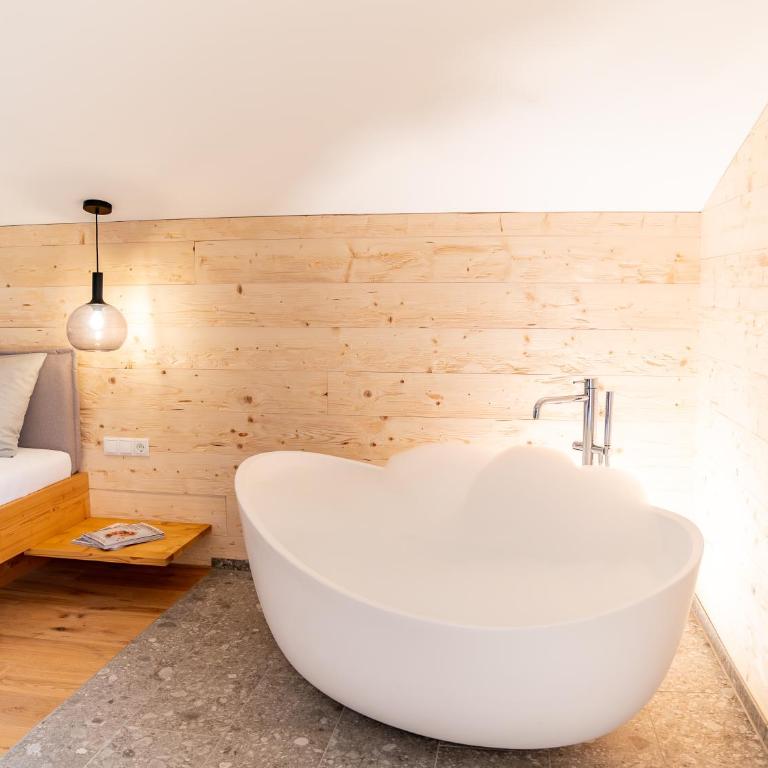 Berghotel Wald&Wiesn - Doppelzimmer mit Balkon - 5