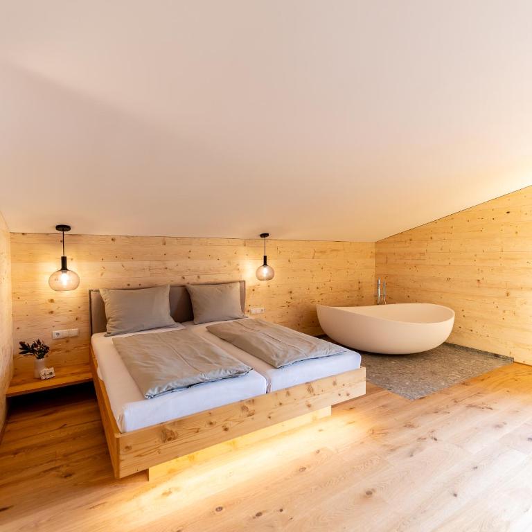 Berghotel Wald&Wiesn - Doppelzimmer mit Balkon - 4