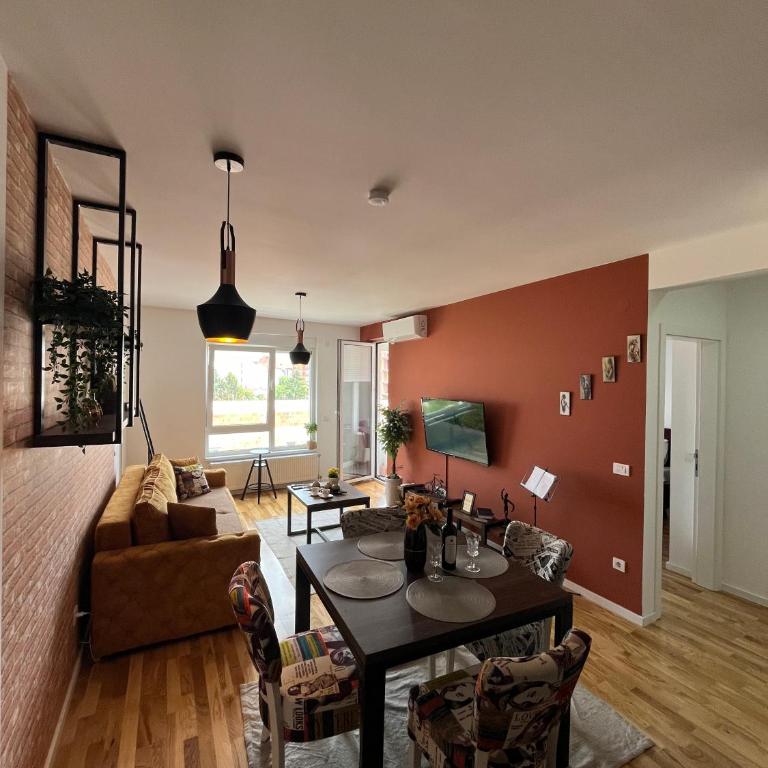 Lux apartment 8, center, free parking - One-Bedroom Apartment - 1