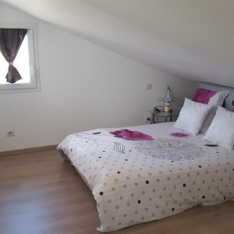 Appartements Au Cros De Cagnes - Appartement Mansardé sans Balcon - 26