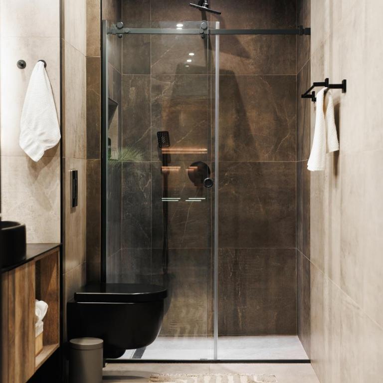 Penthouse View with Sauna & Jacuzzi Old Town - Three-Bedroom Premium Apartment with Balcony - 52